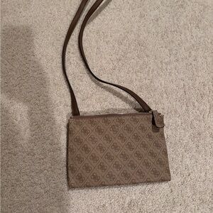 EUC Vintage GUESS crossbody purse